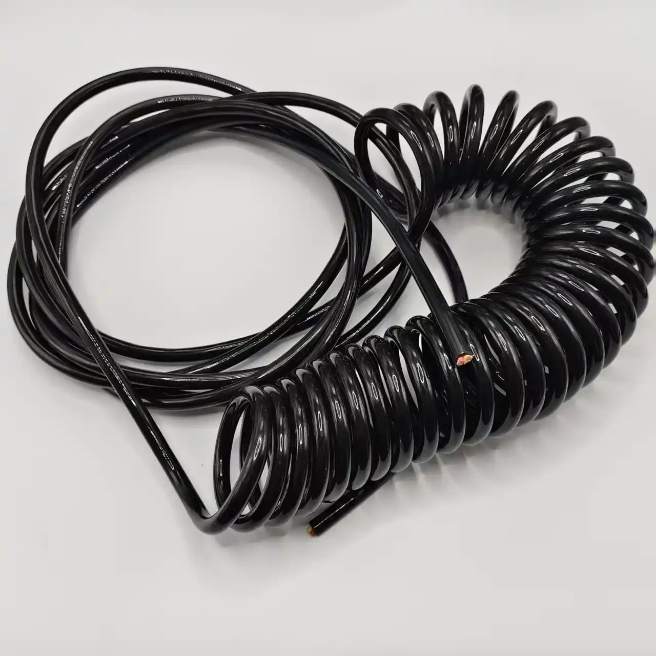 青岛信昌电子定制高弹力螺旋电缆，赋能乐清千工高效生产